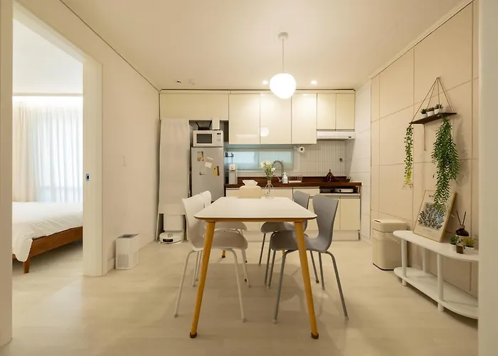 ゲストハウス Stay1239#new#discount#6 Guests#family#dmc Station#airport Railroad#5-minute Walk#1 Stop From Hongdae#business Trip#travel ソウル特別市